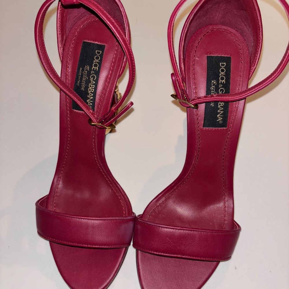 Dolce & Gabbana Sculpted- Heel DG Leather Heels - Picture 2 of 7